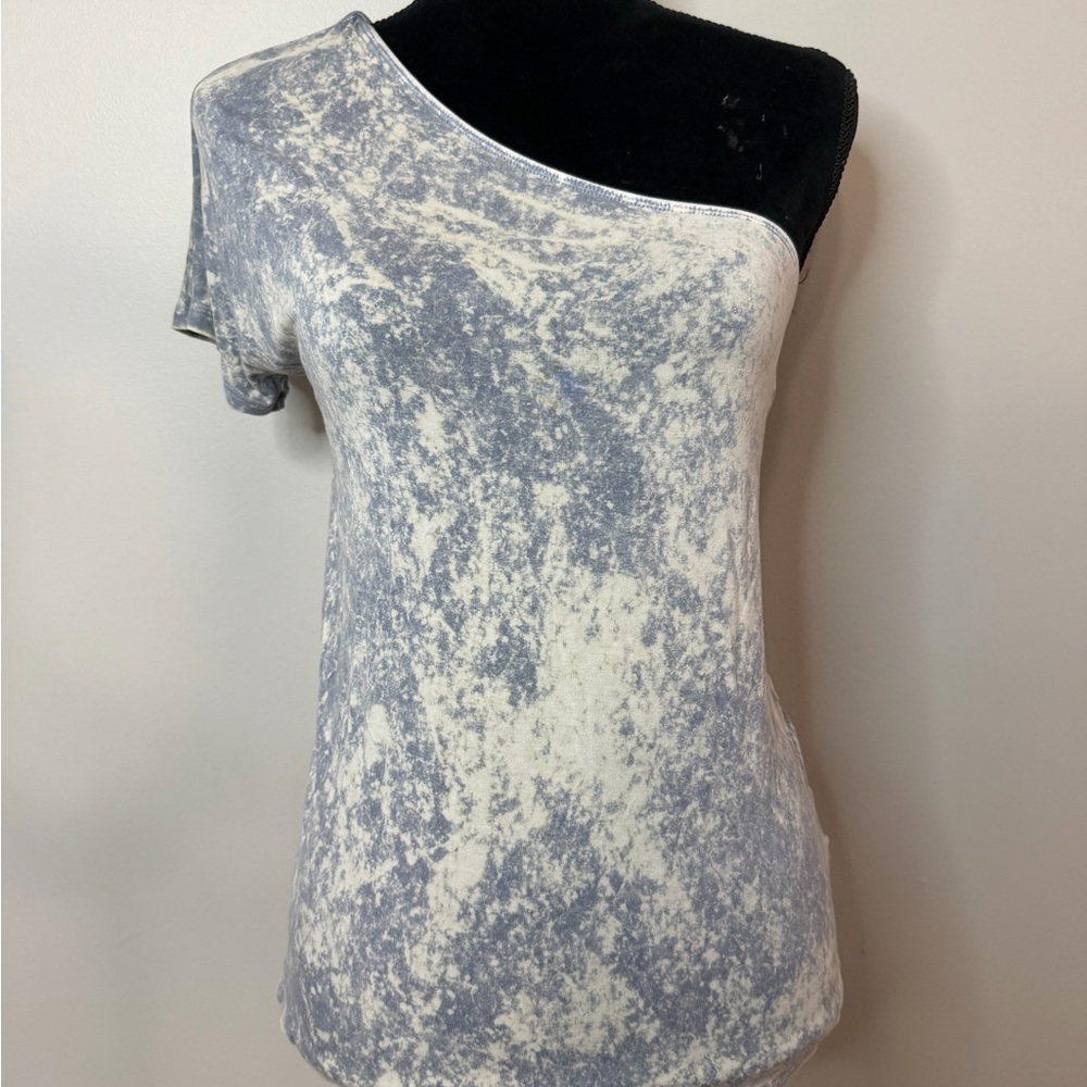 American Eagle Soft & Sexy One Shoulder Tee | Blue Acid Wash | Size M